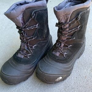 North face kids boot waterproof